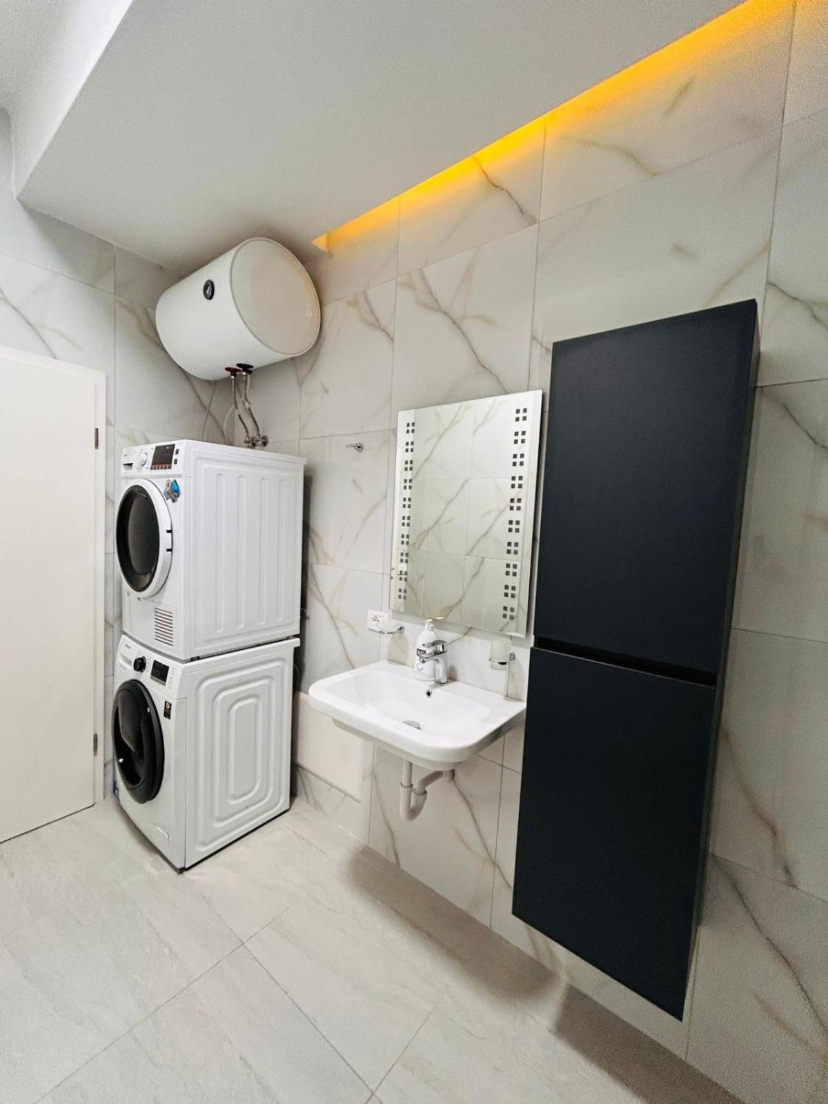 Picasso Apartment Tirana Zewnętrze zdjęcie