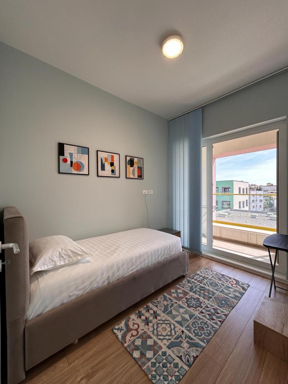 Picasso Apartment Tirana Zewnętrze zdjęcie