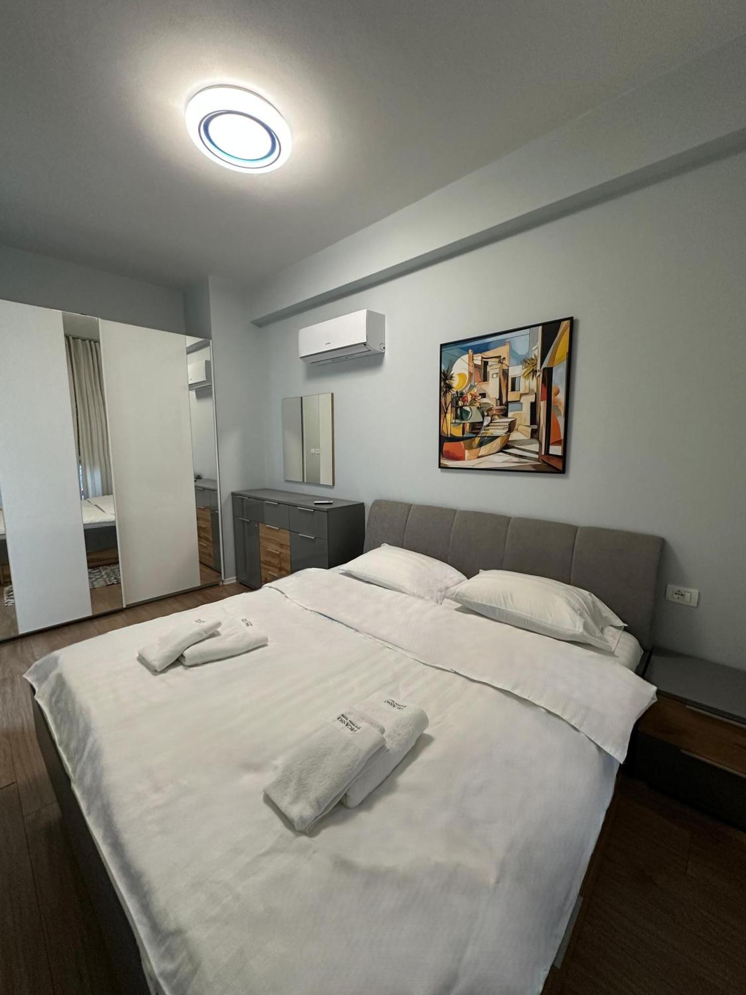 Picasso Apartment Tirana Zewnętrze zdjęcie